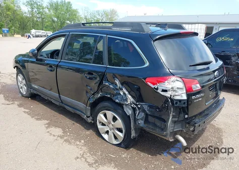 2011 Subaru Outback 3.6R Limited z USA, uszkodzony, nr VIN 4S4BRDLCXB2314074